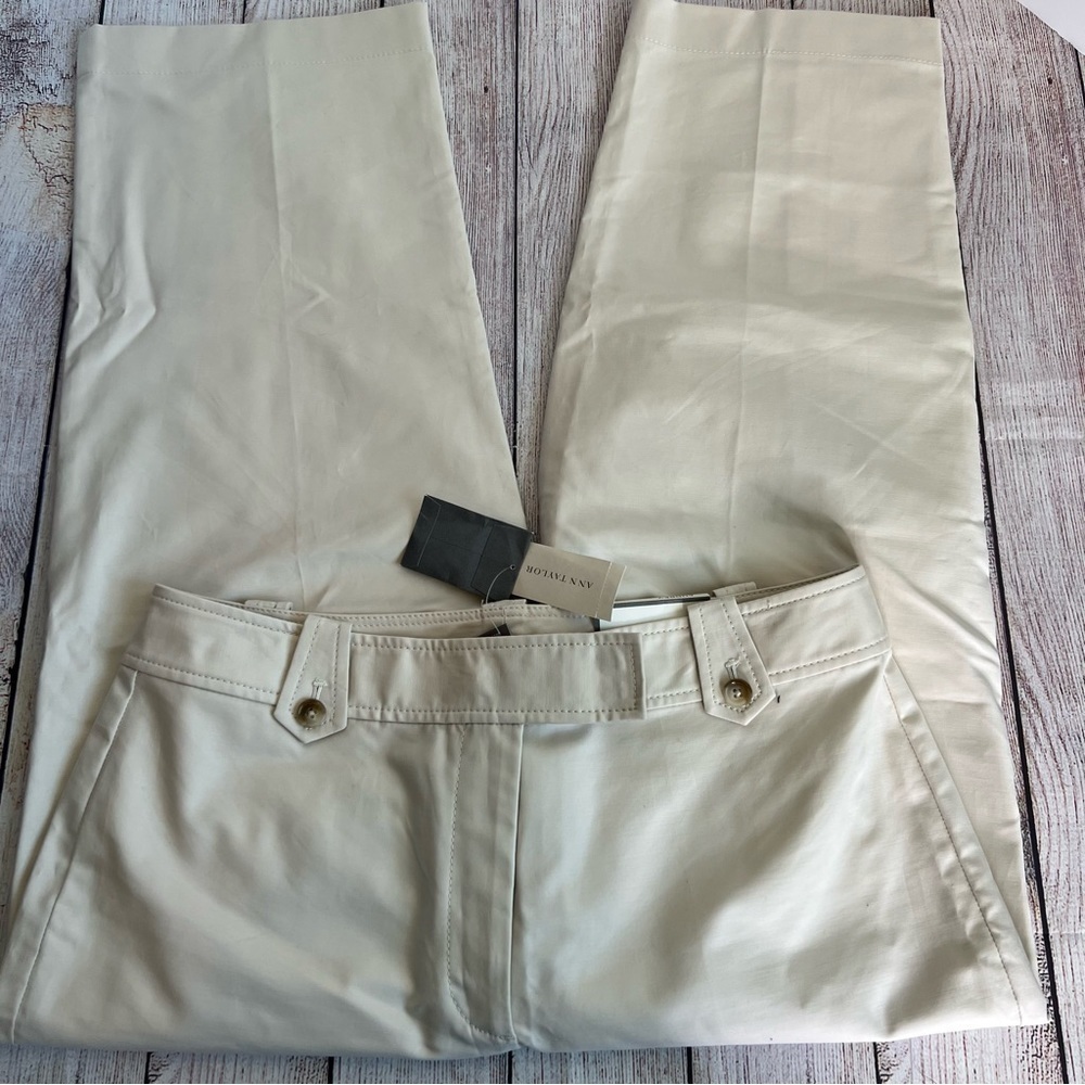 Ann Taylor Cream Ankle Cropped Pants